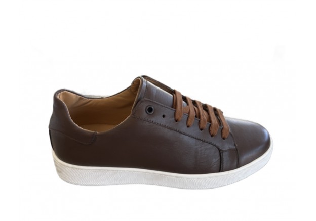 Ανδρικό sneaker δερμάτινο καφέ TOMAK shoes 5060 Ανδρικό sneaker δερμάτινο καφέ TOMAK shoes 5060
