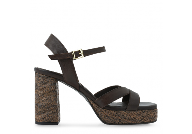 Γυναικεία πέδιλα Tsakiris Mallas δερμάτινα σε καφέ χρώμα 643